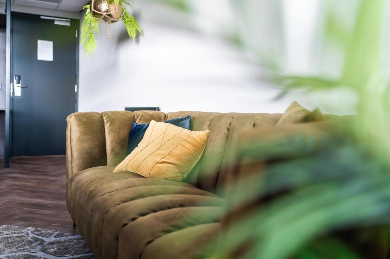 Onderwijshotel De Rooi Pannen Eindhoven Luaran gambar
