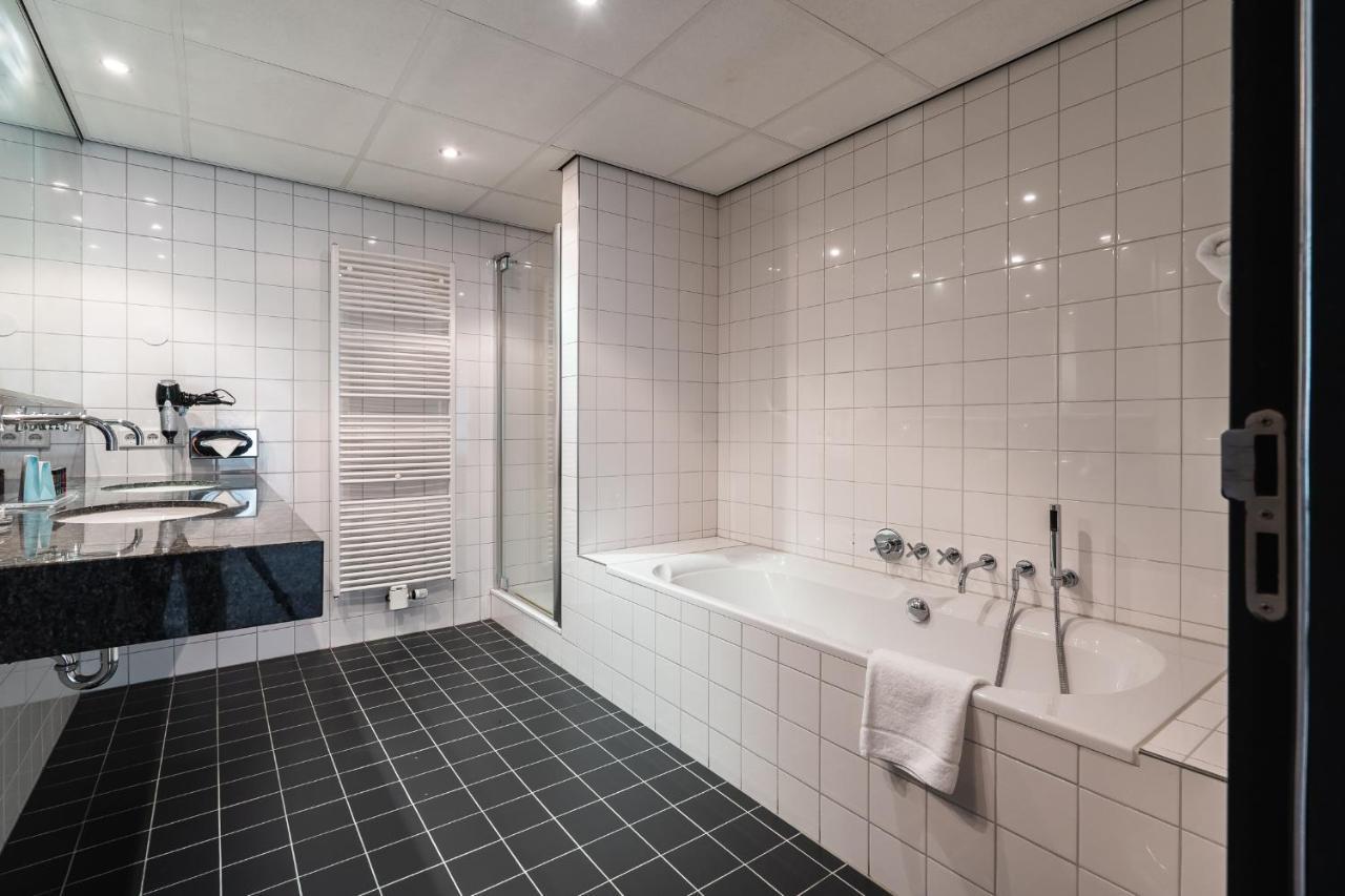 Onderwijshotel De Rooi Pannen Eindhoven Luaran gambar