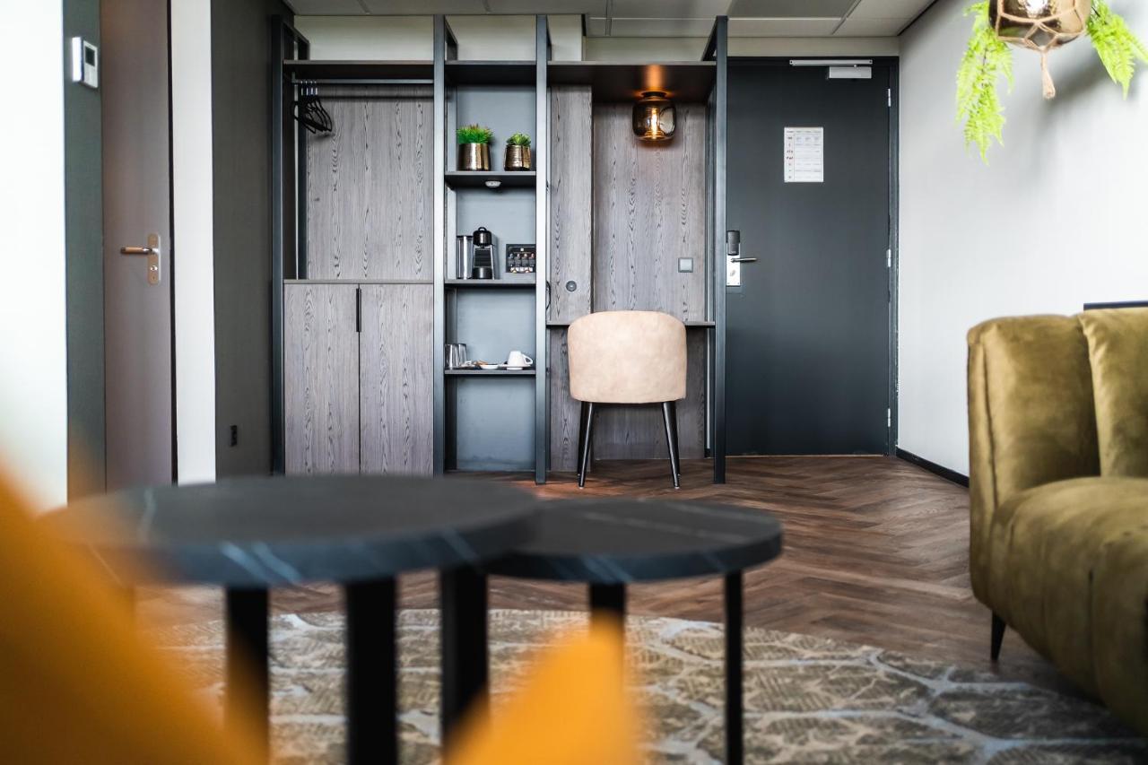 Onderwijshotel De Rooi Pannen Eindhoven Luaran gambar