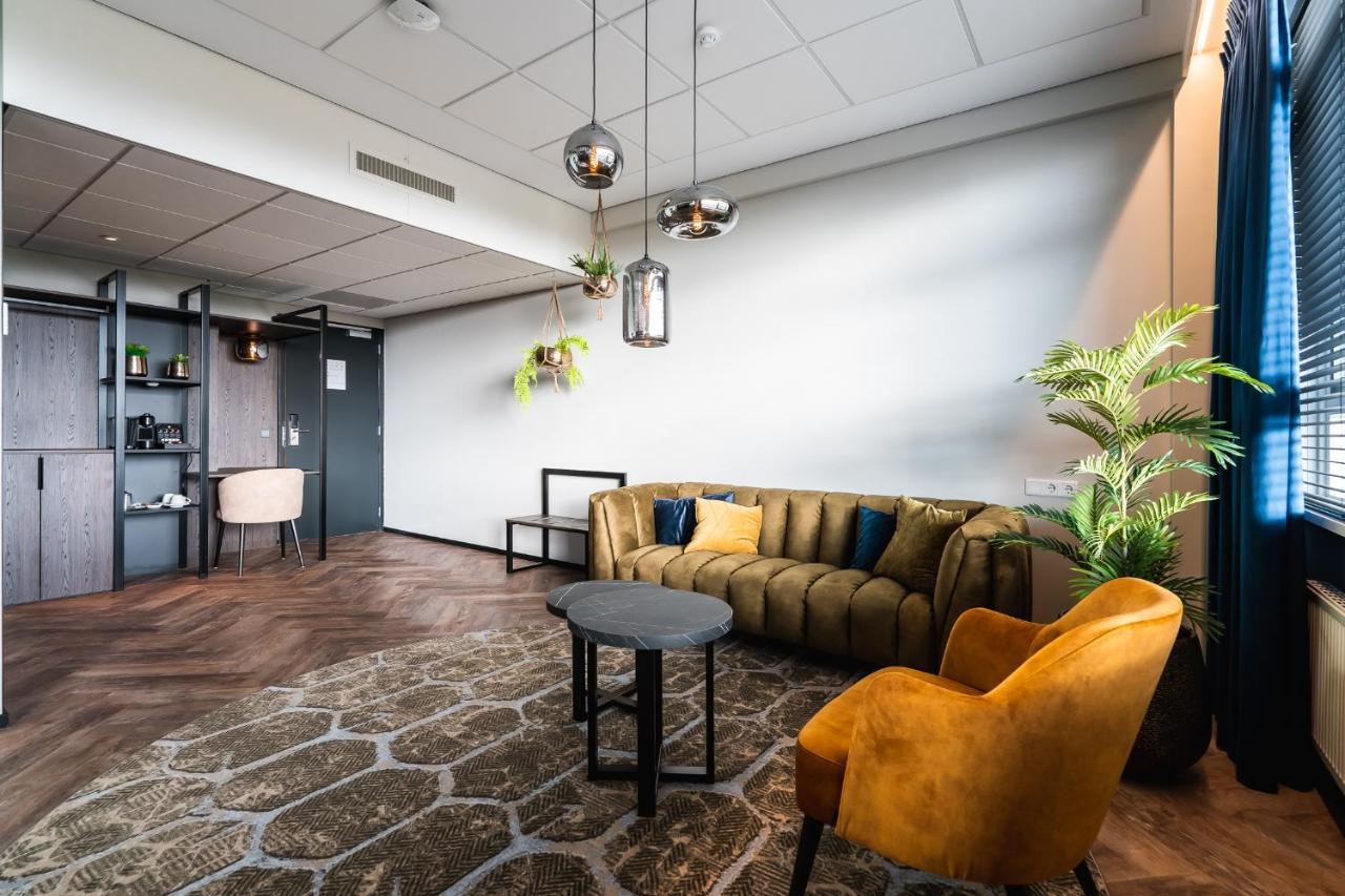 Onderwijshotel De Rooi Pannen Eindhoven Luaran gambar