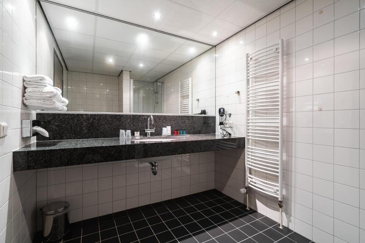 Onderwijshotel De Rooi Pannen Eindhoven Luaran gambar