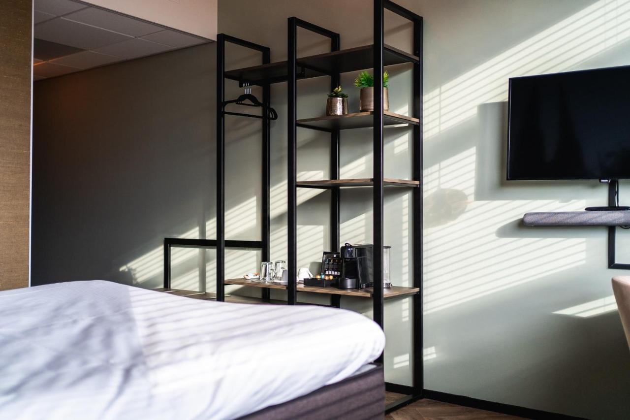 Onderwijshotel De Rooi Pannen Eindhoven Luaran gambar