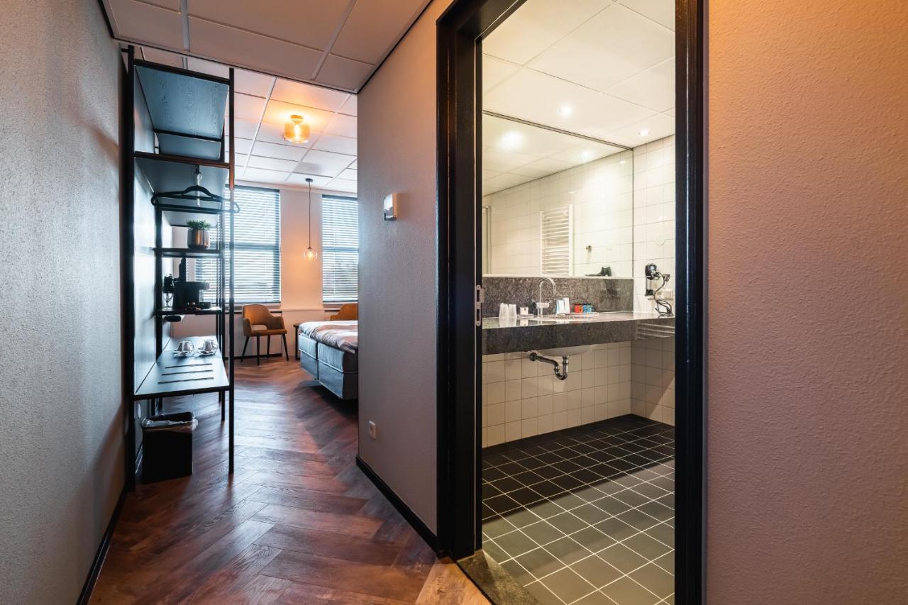 Onderwijshotel De Rooi Pannen Eindhoven Luaran gambar