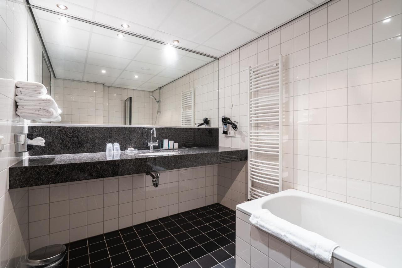 Onderwijshotel De Rooi Pannen Eindhoven Luaran gambar