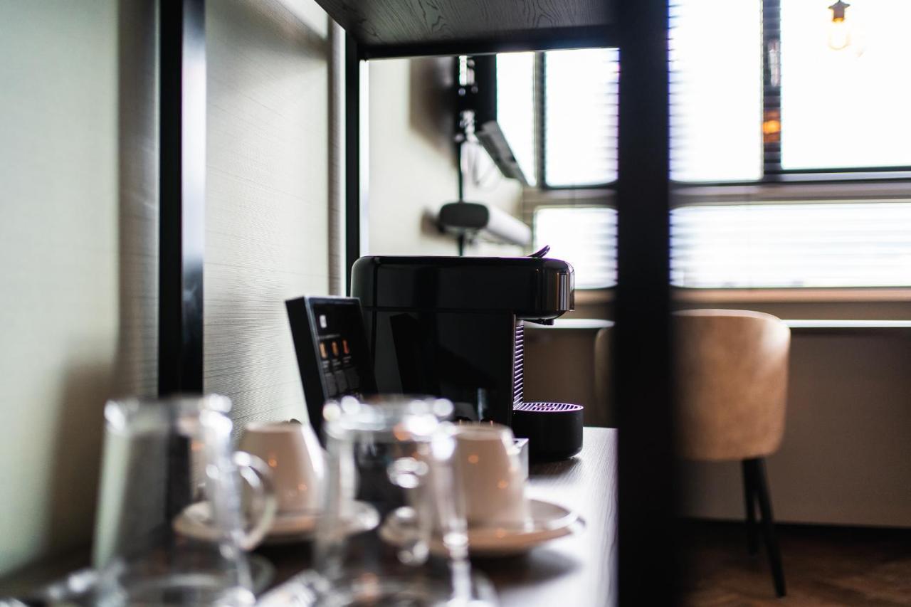 Onderwijshotel De Rooi Pannen Eindhoven Luaran gambar