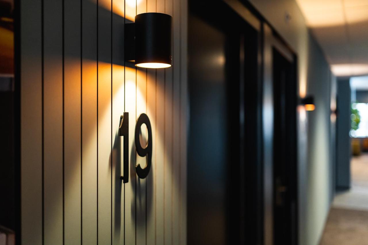 Onderwijshotel De Rooi Pannen Eindhoven Luaran gambar