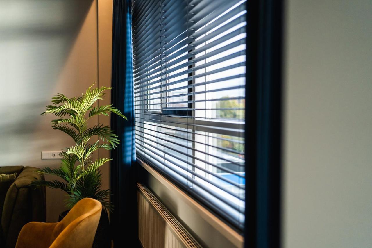 Onderwijshotel De Rooi Pannen Eindhoven Luaran gambar
