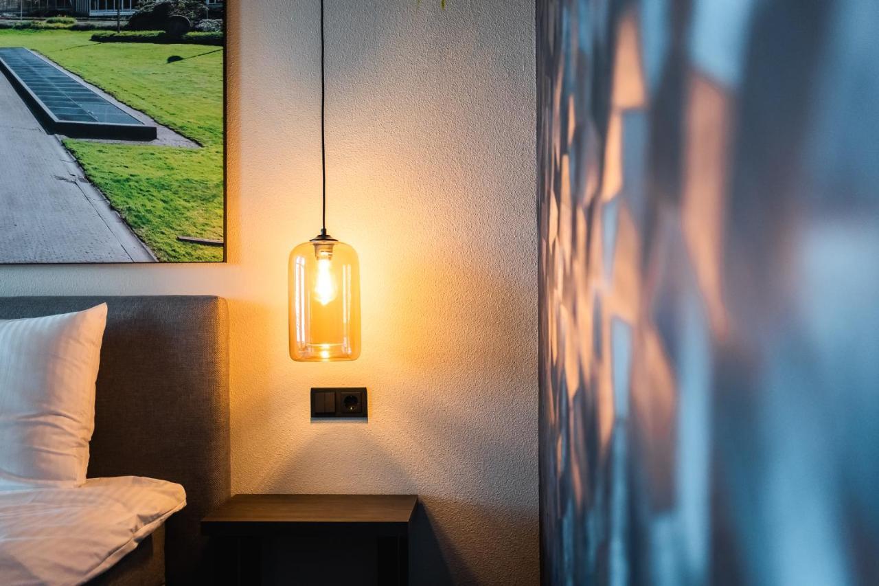 Onderwijshotel De Rooi Pannen Eindhoven Luaran gambar